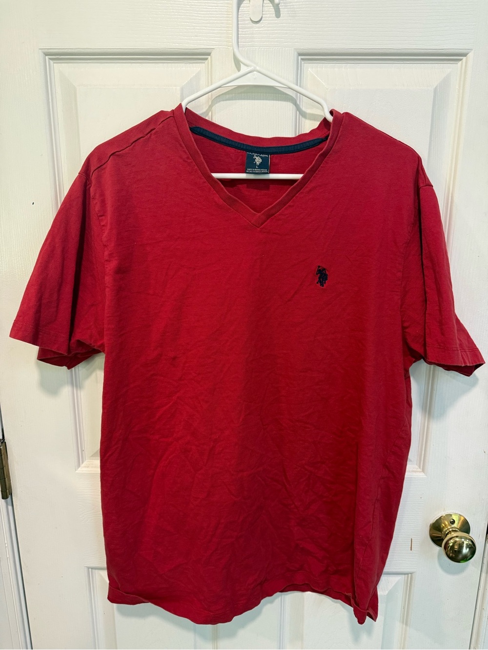 U.S. Polo Assn. Men’s Red V-Neck T-Shirt Size Large